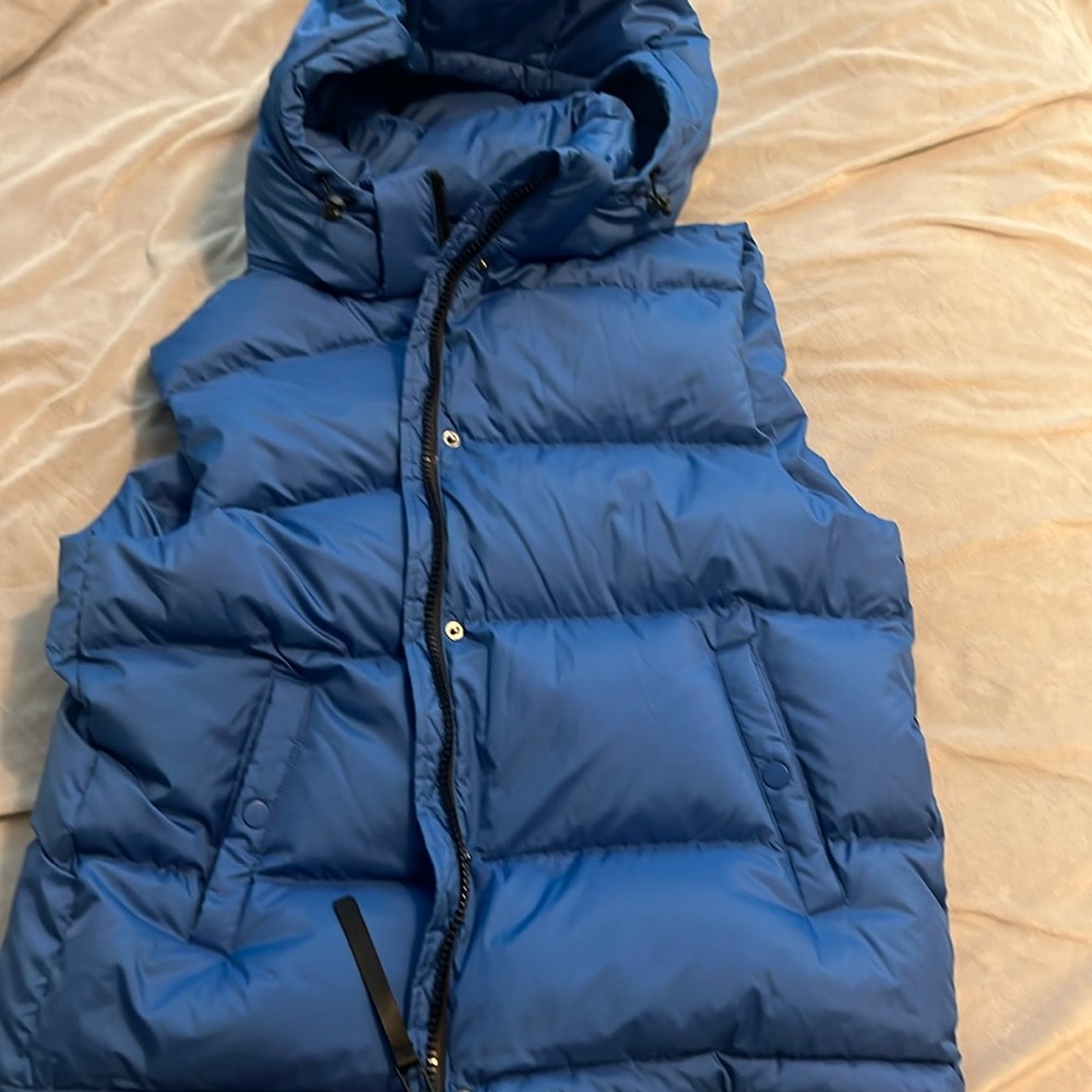 Quince puffer vest!